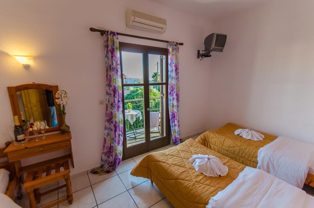 Maria Studios Skiathos Bagian luar foto
